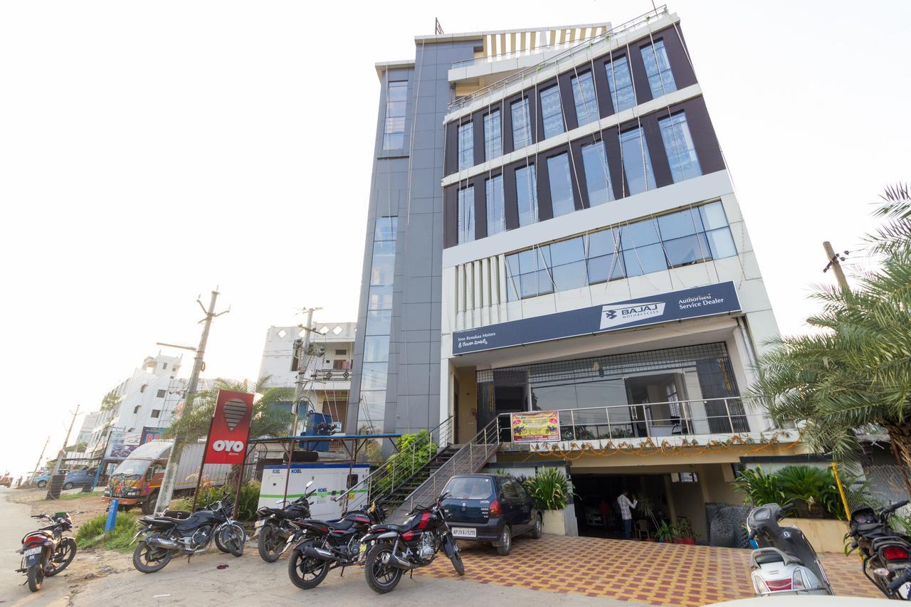Oyo 7627 Royal Plaza Hotell Hyderabad Exteriör bild